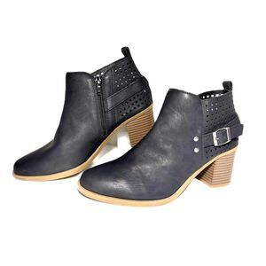 Maurices Black Ankle Boots Lana Laser Cut Block Heel Buckle Side Zip Women’s 7.5